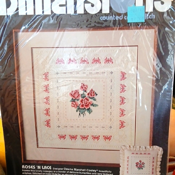 Dimensions Roses in Lace Cross Stitch Kit NWT - Picture 1 of 5